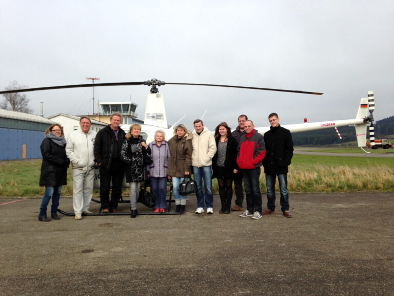 Zum 90. Geburtstag mit dem Heli fliegen