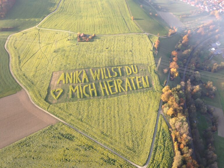 Heiratsantrag aus der Luft